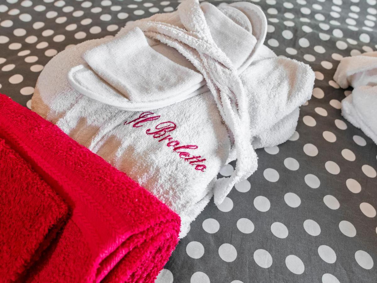 Il Broletto B&B ノヴァーラ エクステリア 写真